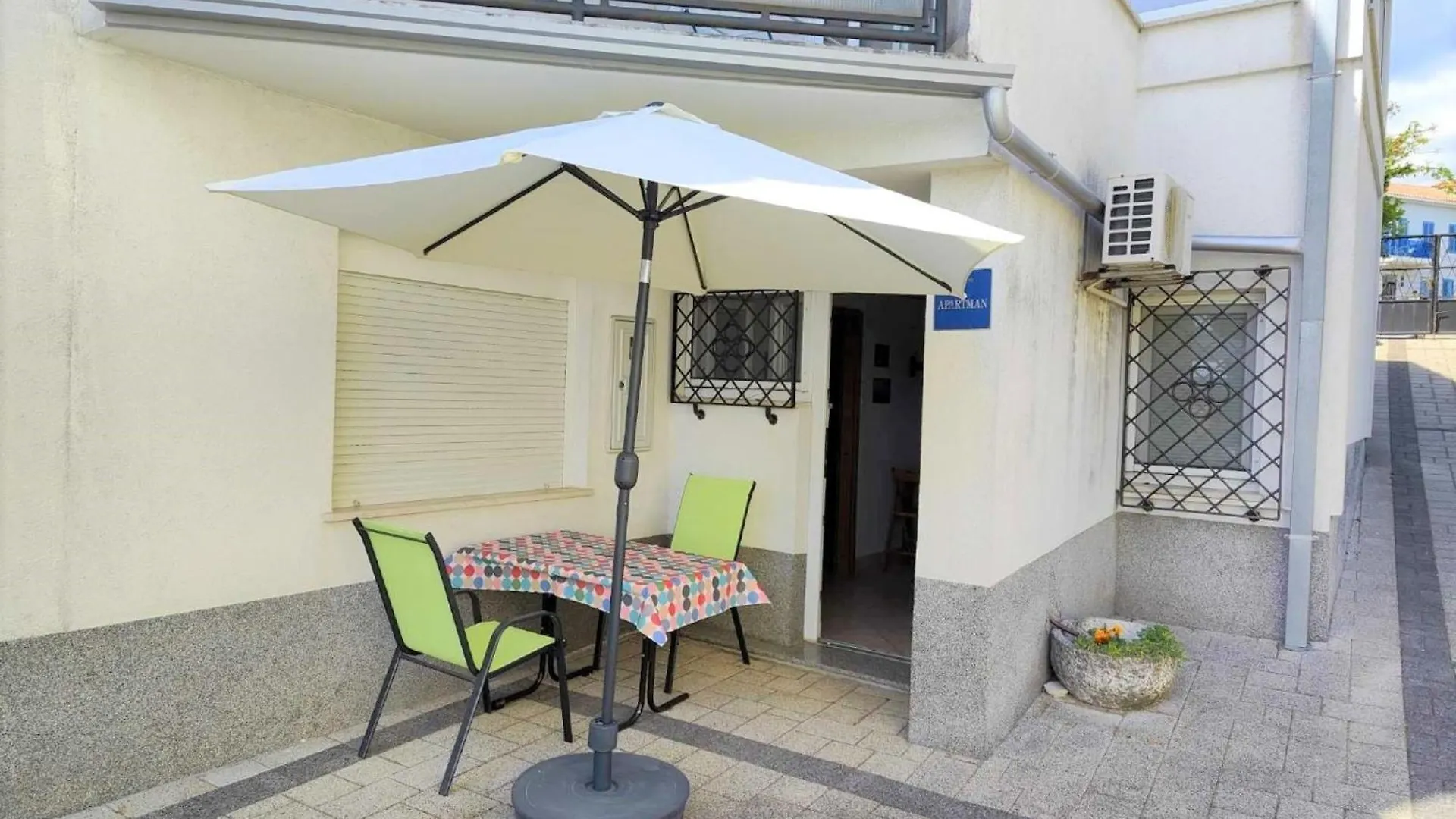 아파트 Apartman Crikvenica 30048 - Jasna